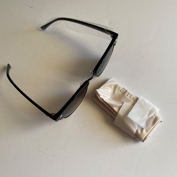 Polarized Photochromatic sunglasses - Picture 5 of 6